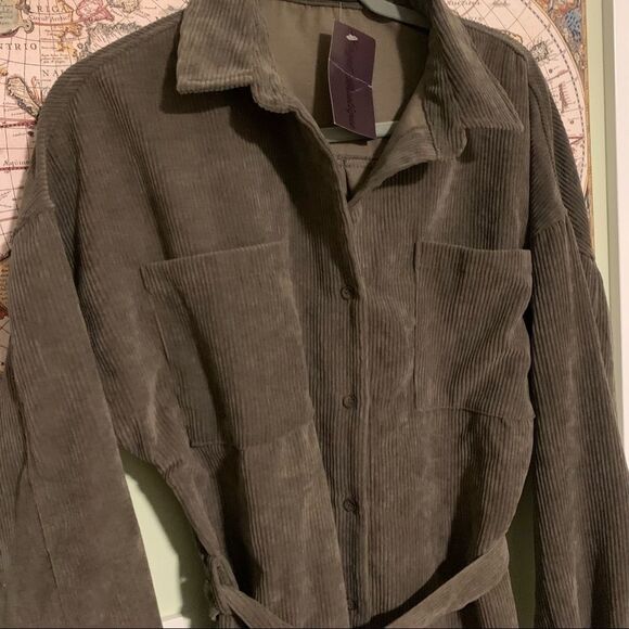 Courduroy Belted Romper - Picture 7 of 10